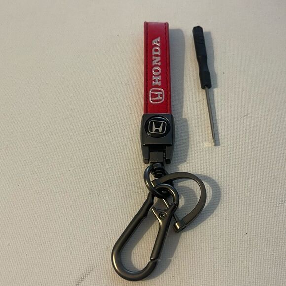 Honda Logo Key Fob Keychain in Red Leather NWT - Picture 3 of 4